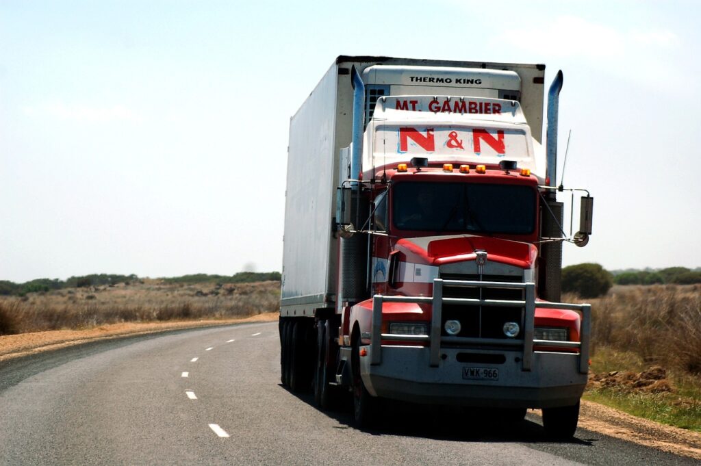 truck, semi-trailer, australia-587819.jpg